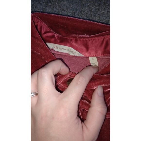 Soft Surroundings Velvet Velour Boyfriend Button Front Red Tunic Shirt Womens S - Picture 2 of 5